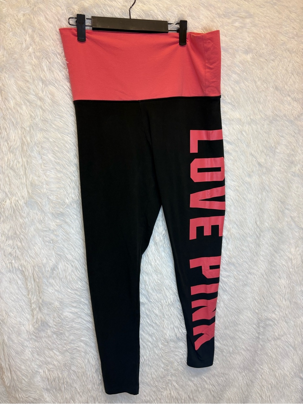 PINK Victoria's Secret Fold Over Leggings Black & Coral Pink “Love Pink” Large 💖